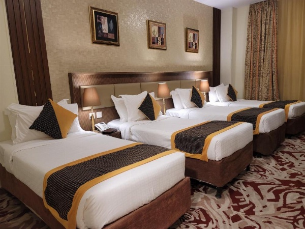 Qasr Al Ansar Golden Tulip Hotel image 17