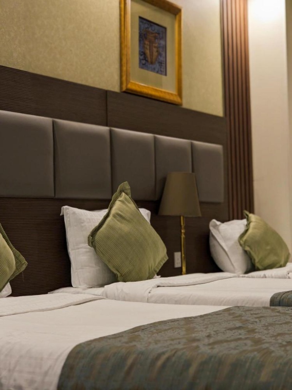 Qasr Al Ansar Golden Tulip Hotel image 18